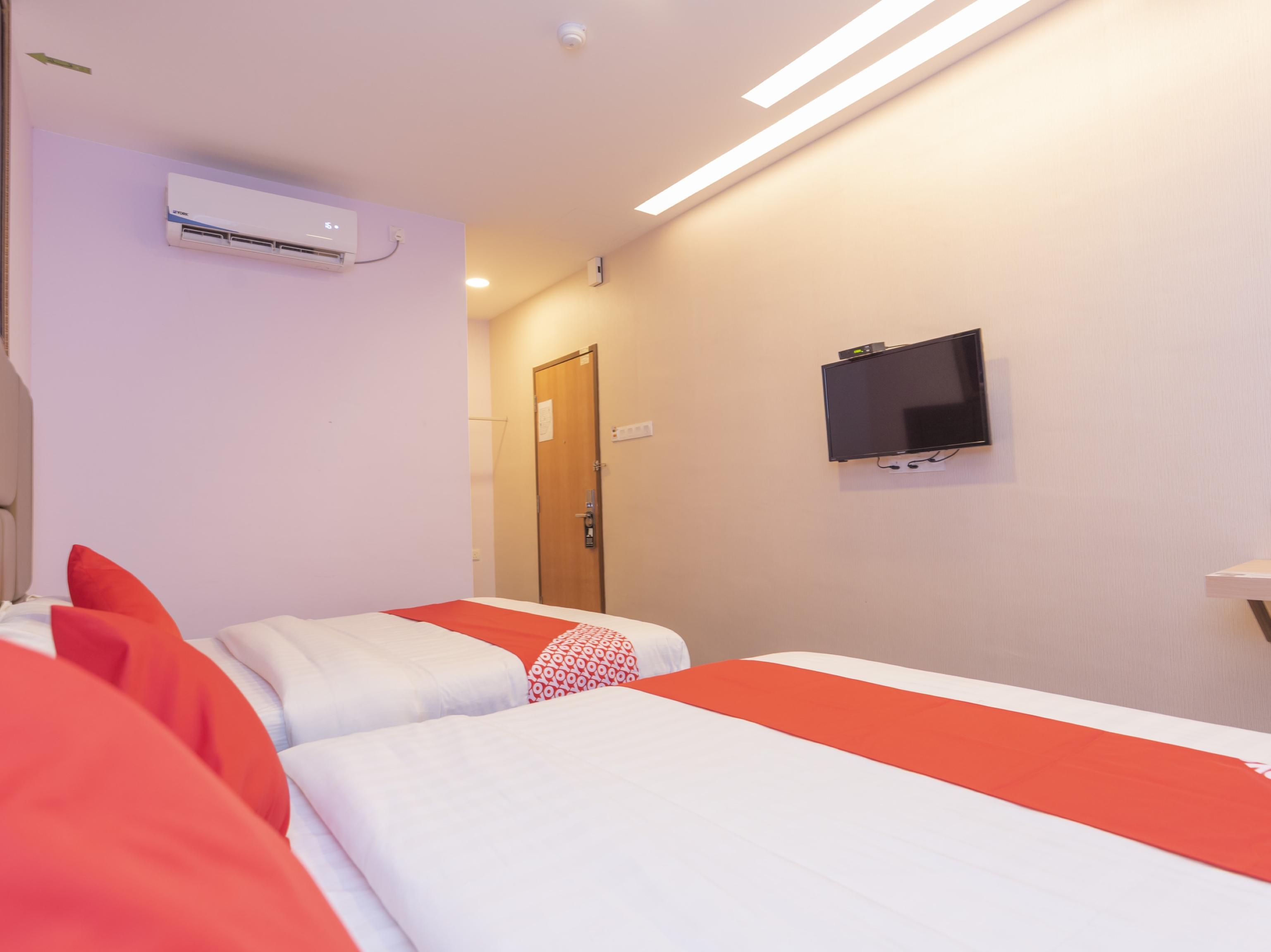 Zenz Hotel Кулаи Экстерьер фото