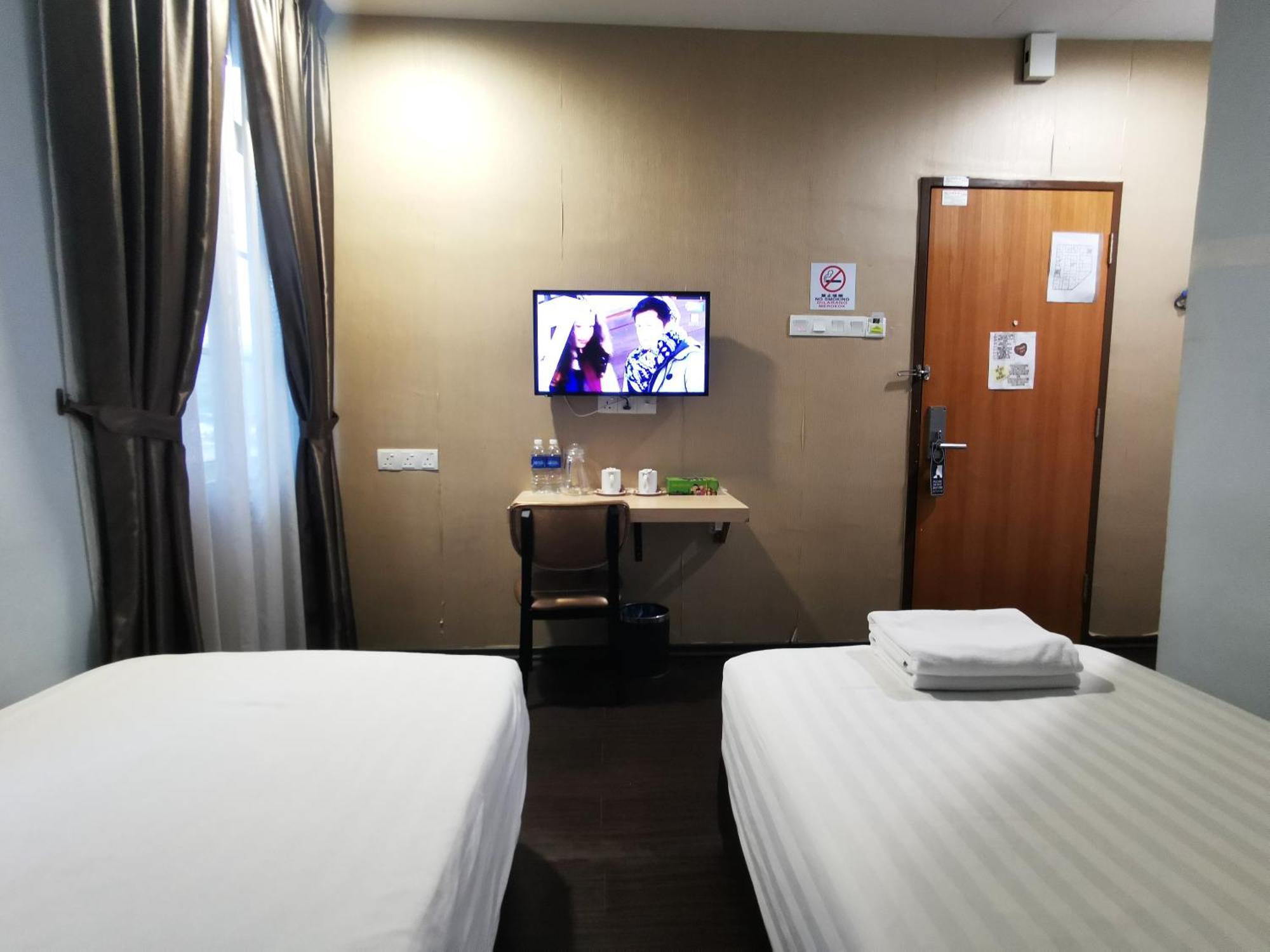 Zenz Hotel Кулаи Экстерьер фото