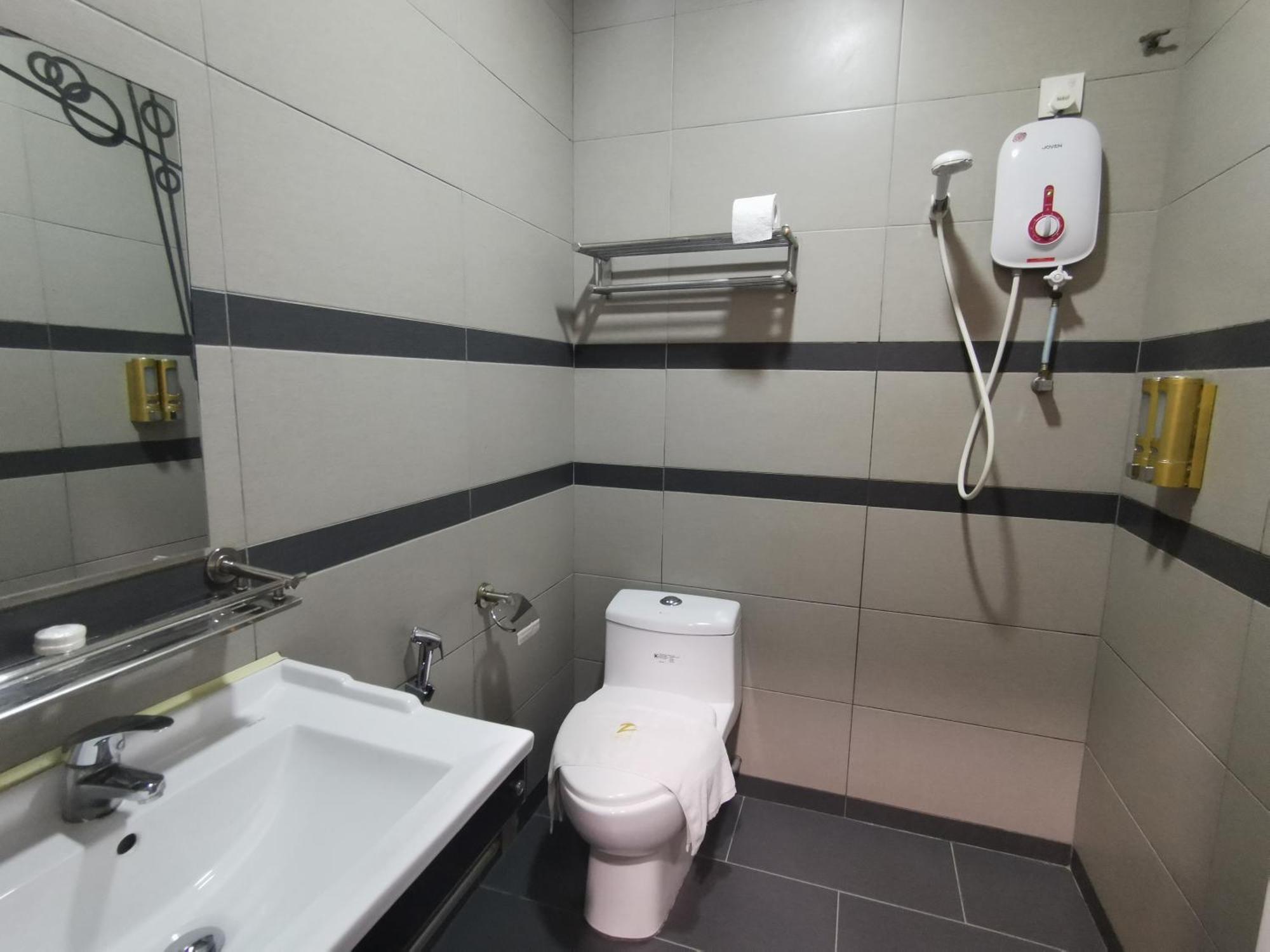 Zenz Hotel Кулаи Экстерьер фото